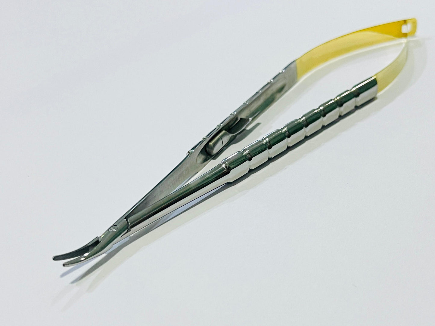 Castroveigo Needle Holder